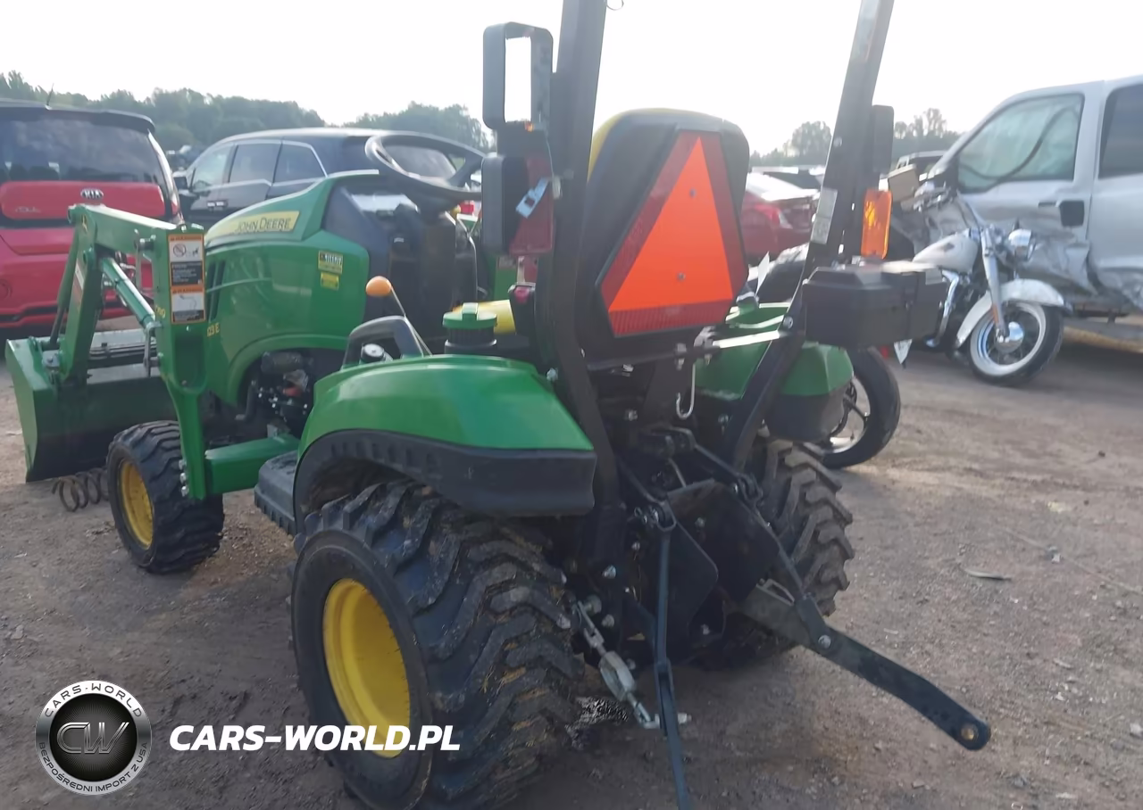 2017 John Deere Subcompact Tractor VIN:1LV1023EEHH105466 - 6