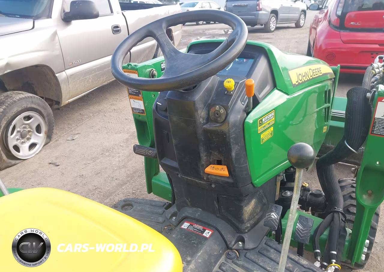 2017 John Deere Subcompact Tractor VIN:1LV1023EEHH105466 - 8
