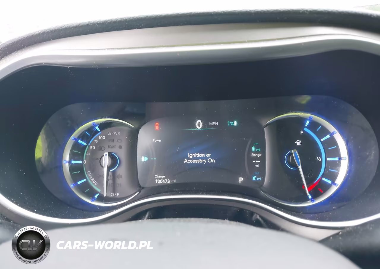 2018 Chrysler Pacifica Hybrid Limited VIN:2C4RC1N77JR339663 - 7