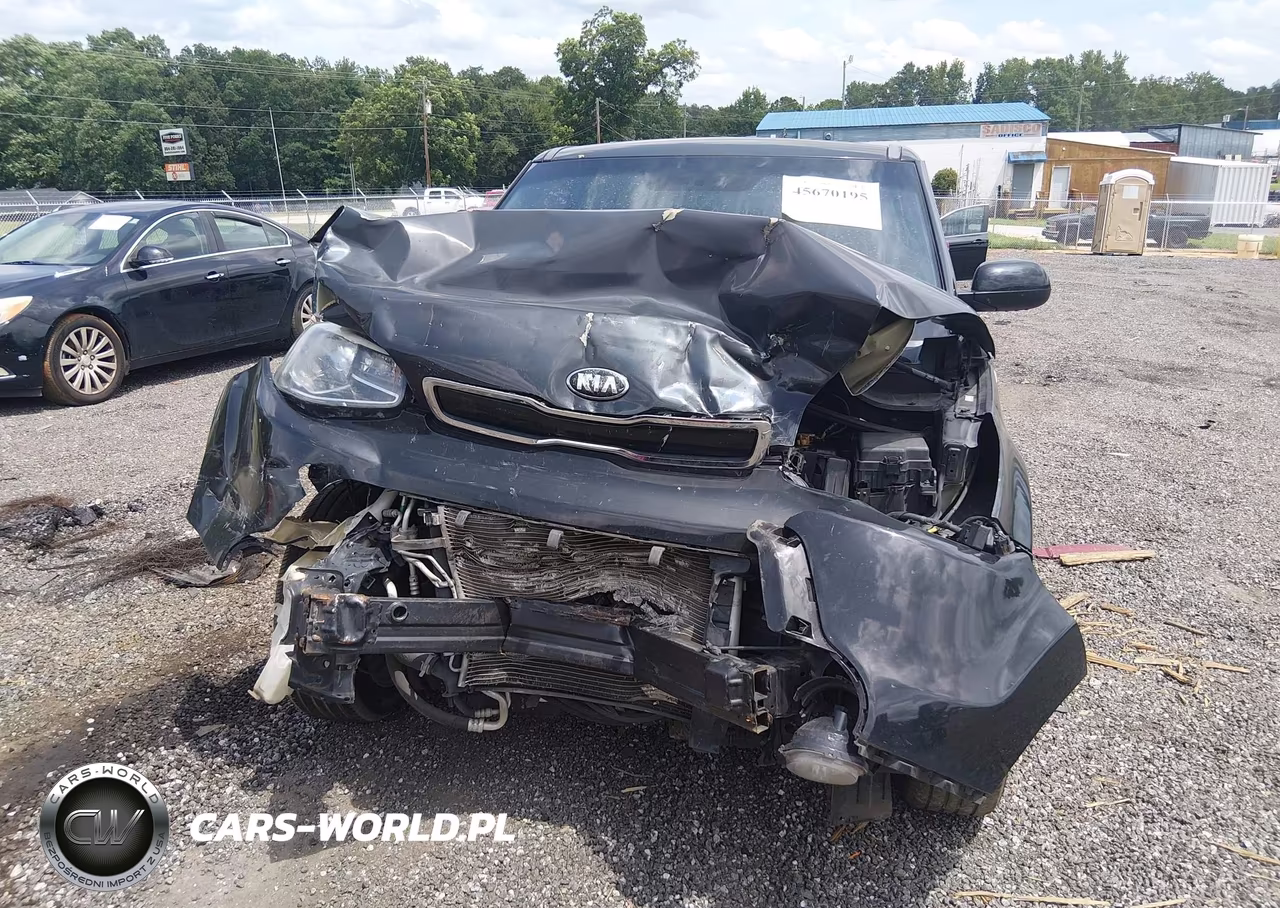 2016 Kia Soul + VIN:KNDJP3A54G7332231 - 13