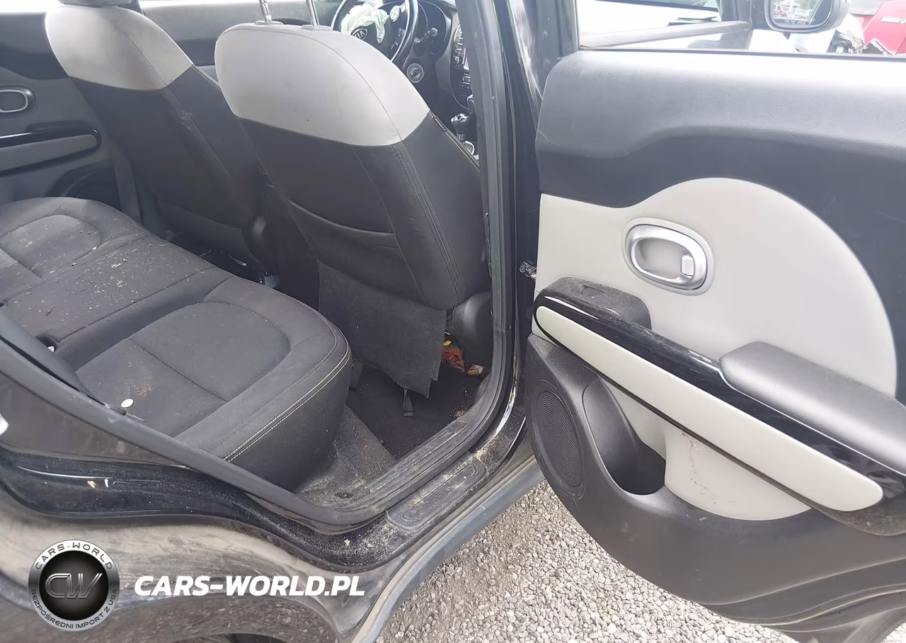 2016 Kia Soul + VIN:KNDJP3A54G7332231 - 8