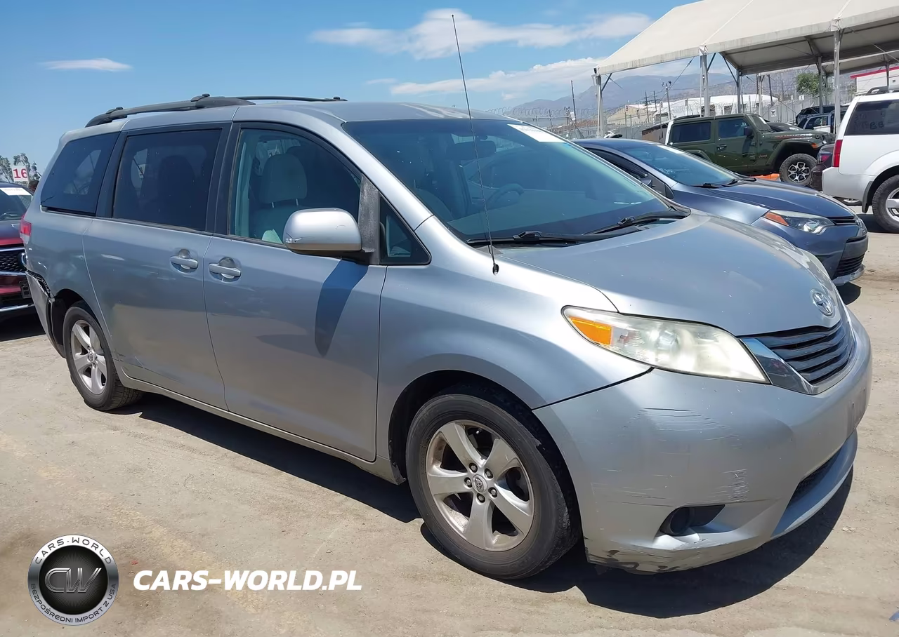 2011 Toyota Sienna Le V6