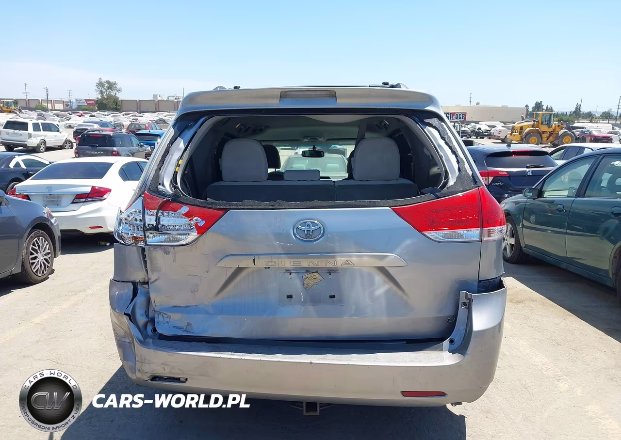 2011 Toyota Sienna Le V6 VIN:5TDKK3DC4BS169396 - 15