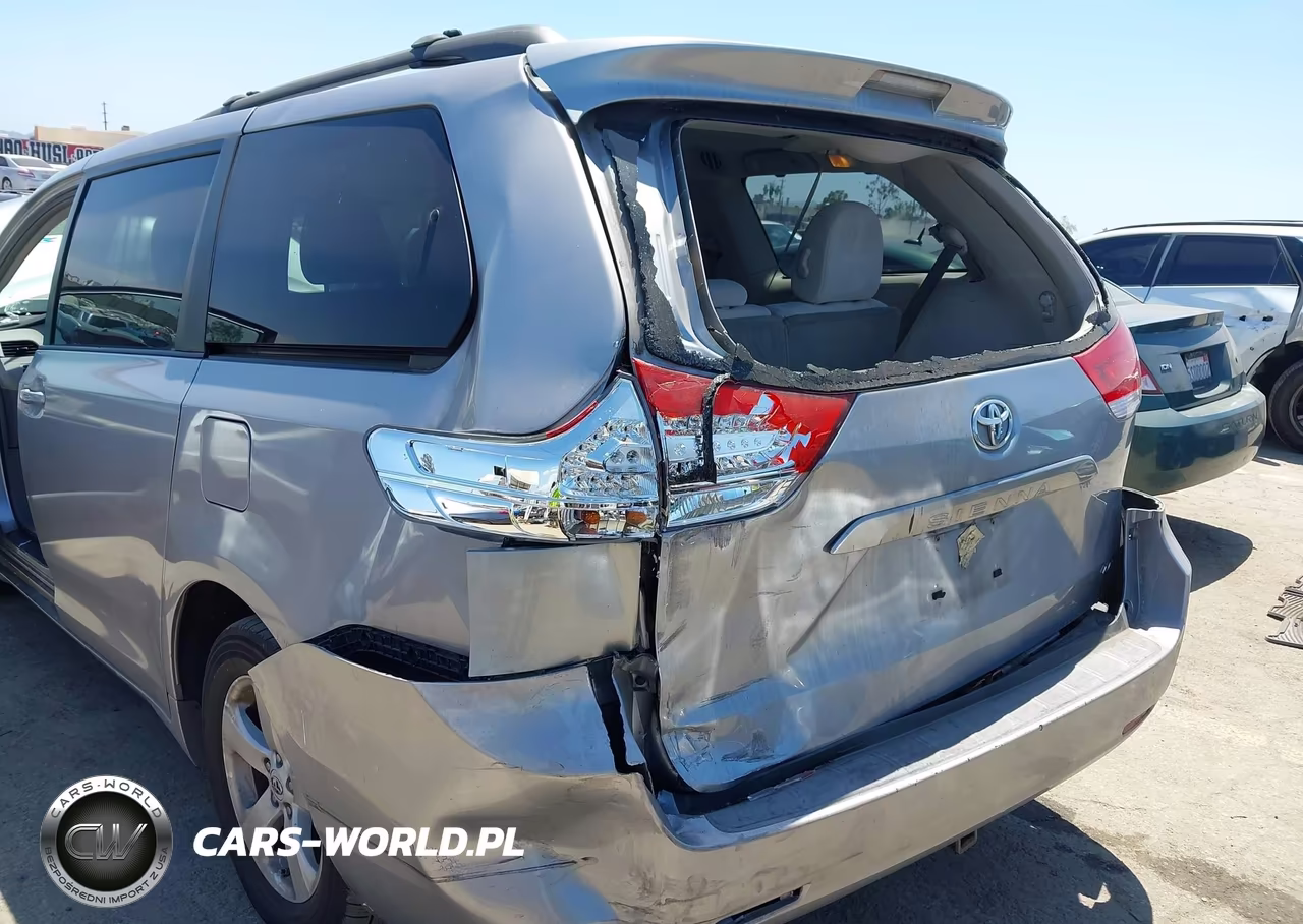 2011 Toyota Sienna Le V6 VIN:5TDKK3DC4BS169396 - 6