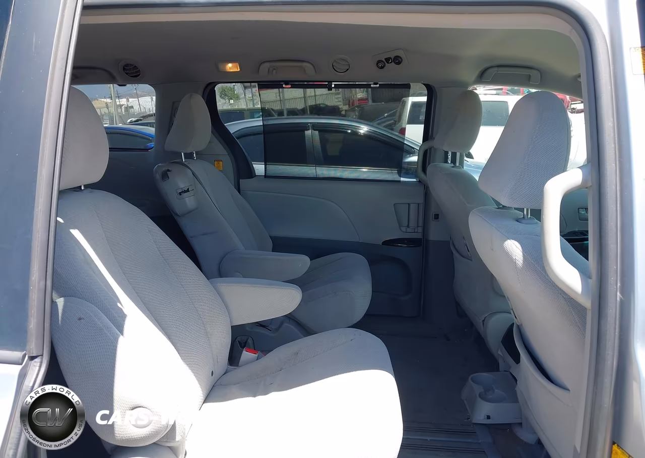 2011 Toyota Sienna Le V6 VIN:5TDKK3DC4BS169396 - 8