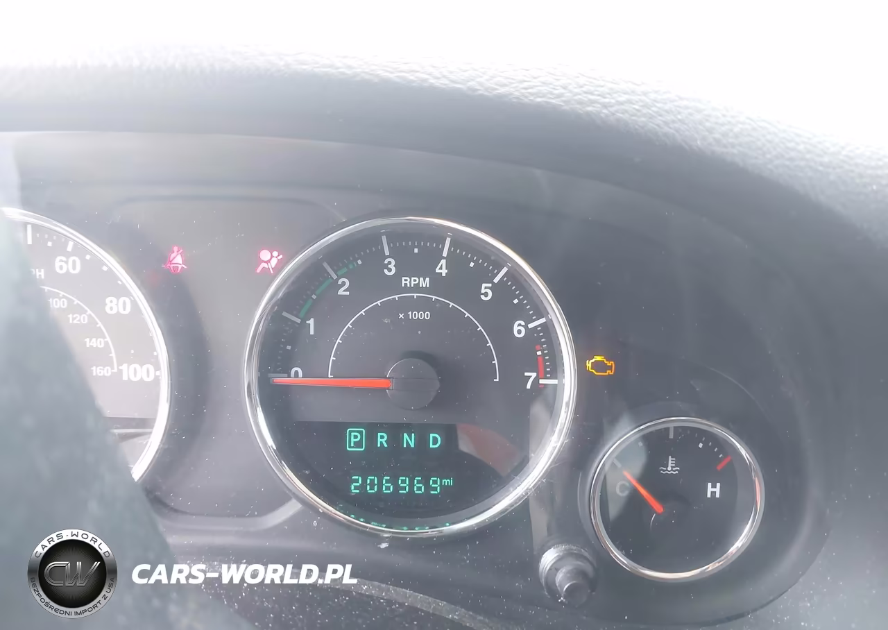 2016 Jeep Wrangler Sahara VIN:1C4AJWBG9GL146016 - 7