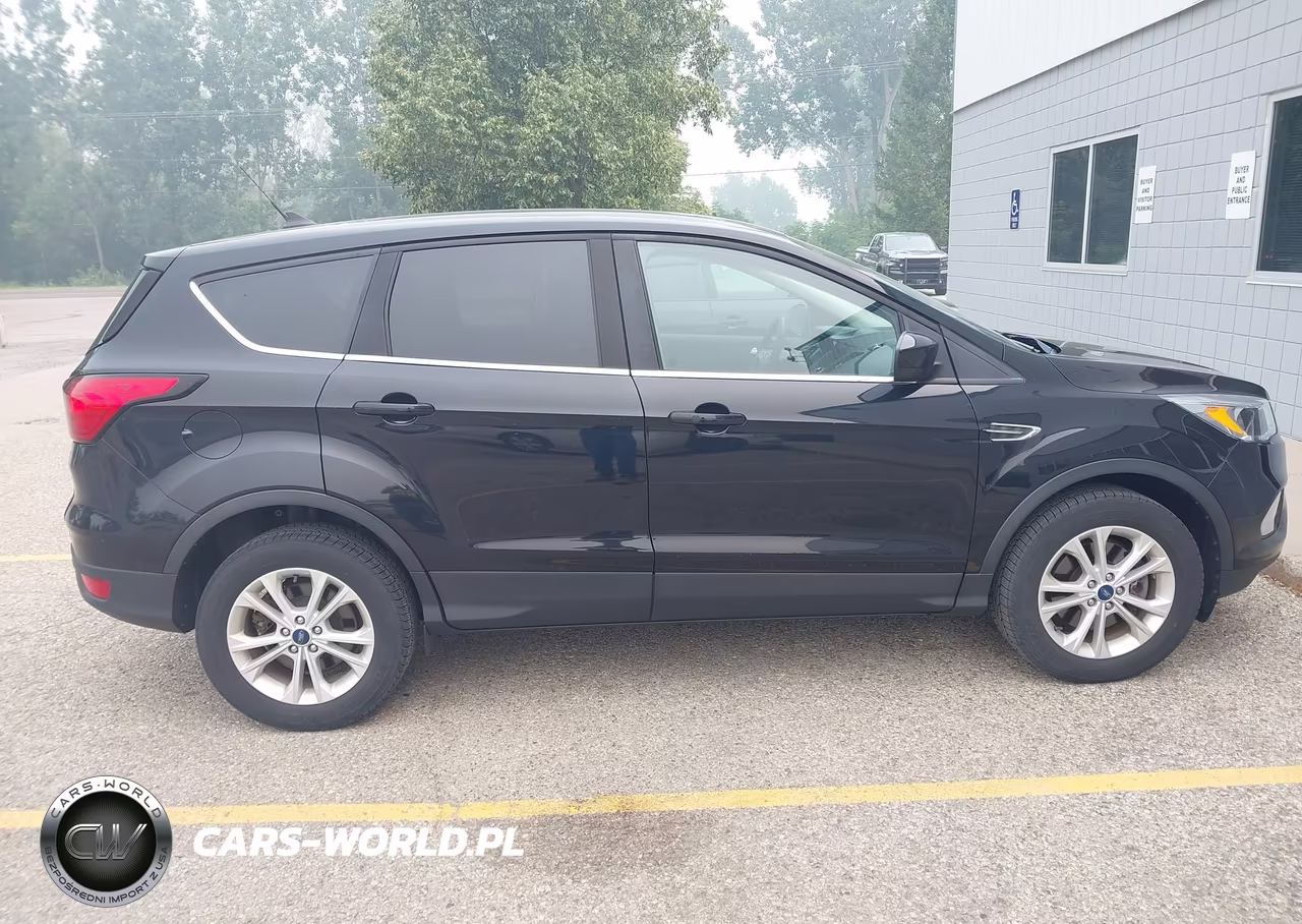 2019 Ford Escape Se VIN:1FMCU9GDXKUC11888 - 18