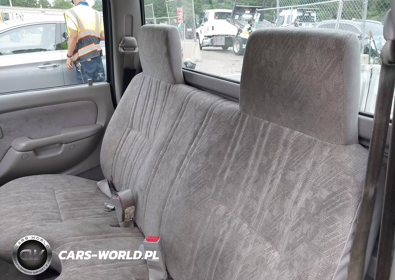 2004 Toyota Tacoma VIN:5TENL42N44Z342117 - 8