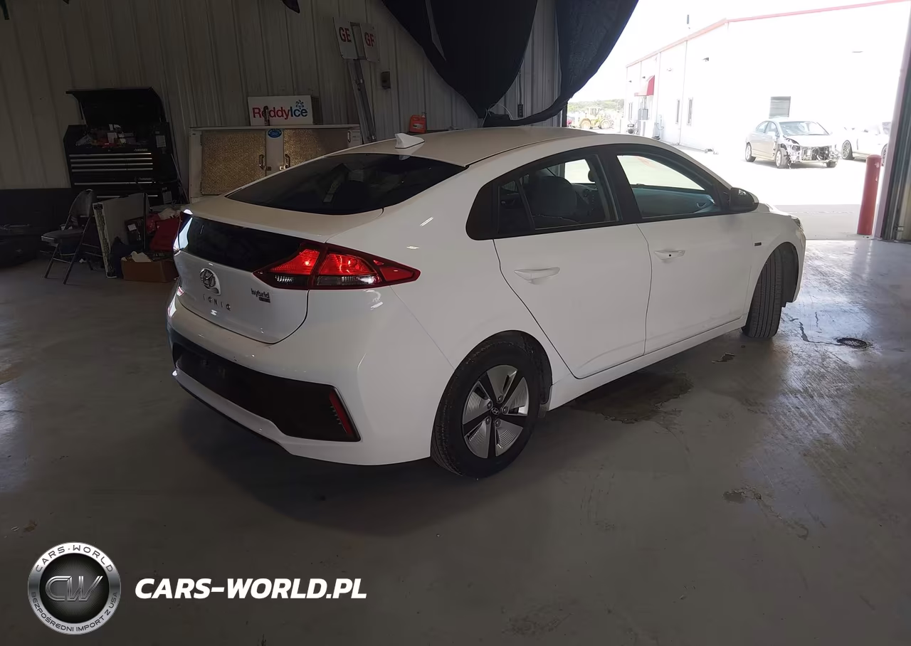 2020 Hyundai Ioniq Hybrid Blue VIN:KMHC65LC2LU220280 - 4