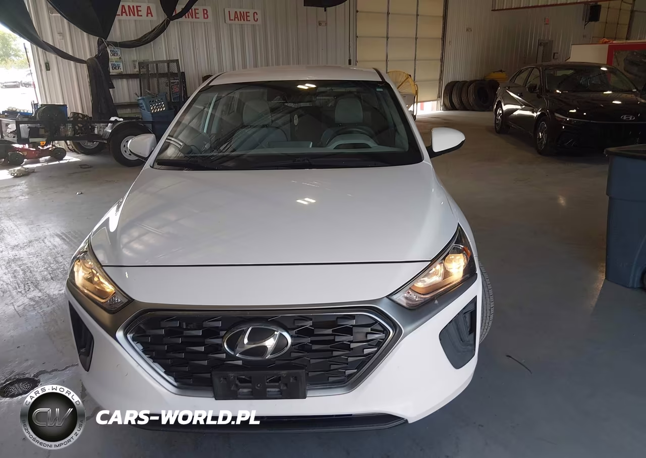2020 Hyundai Ioniq Hybrid Blue VIN:KMHC65LC2LU220280 - 6