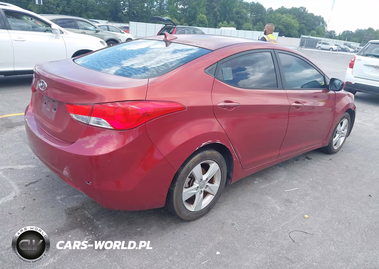2013 Hyundai Elantra Gls VIN:5NPDH4AE3DH264284 - 4