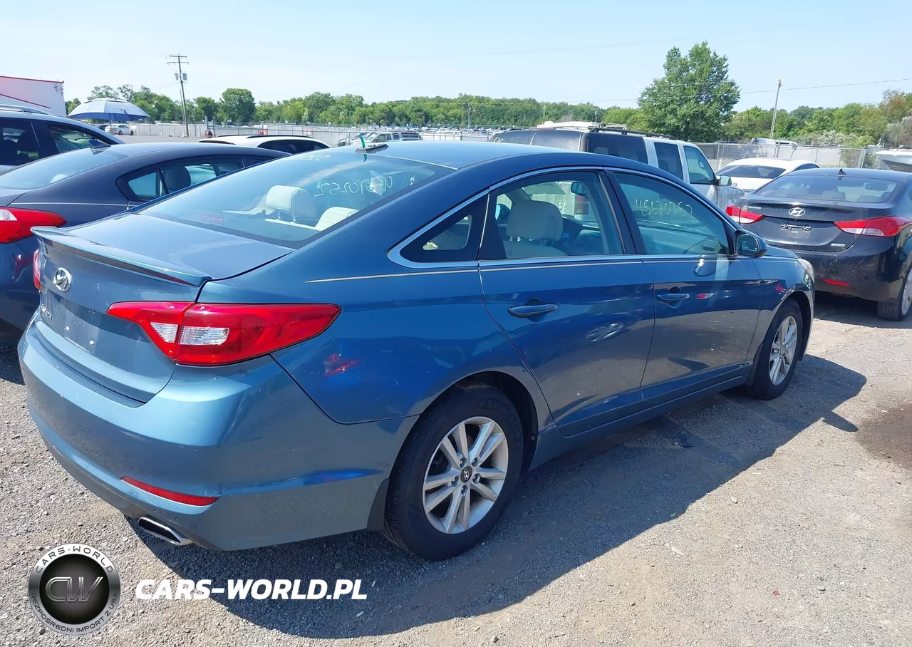 2016 Hyundai Sonata Se VIN:5NPE24AFXGH424714 - 4
