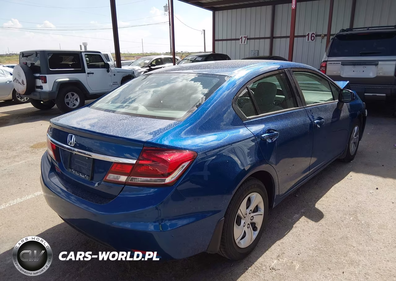 2013 Honda Civic Lx VIN:2HGFB2F5XDH568830 - 4