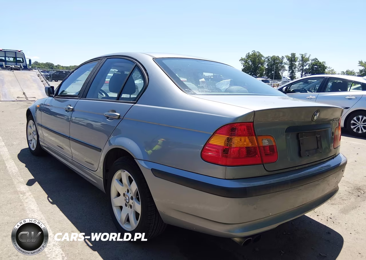 2004 BMW 325Xi VIN:WBAEU33484PR13982 - 3