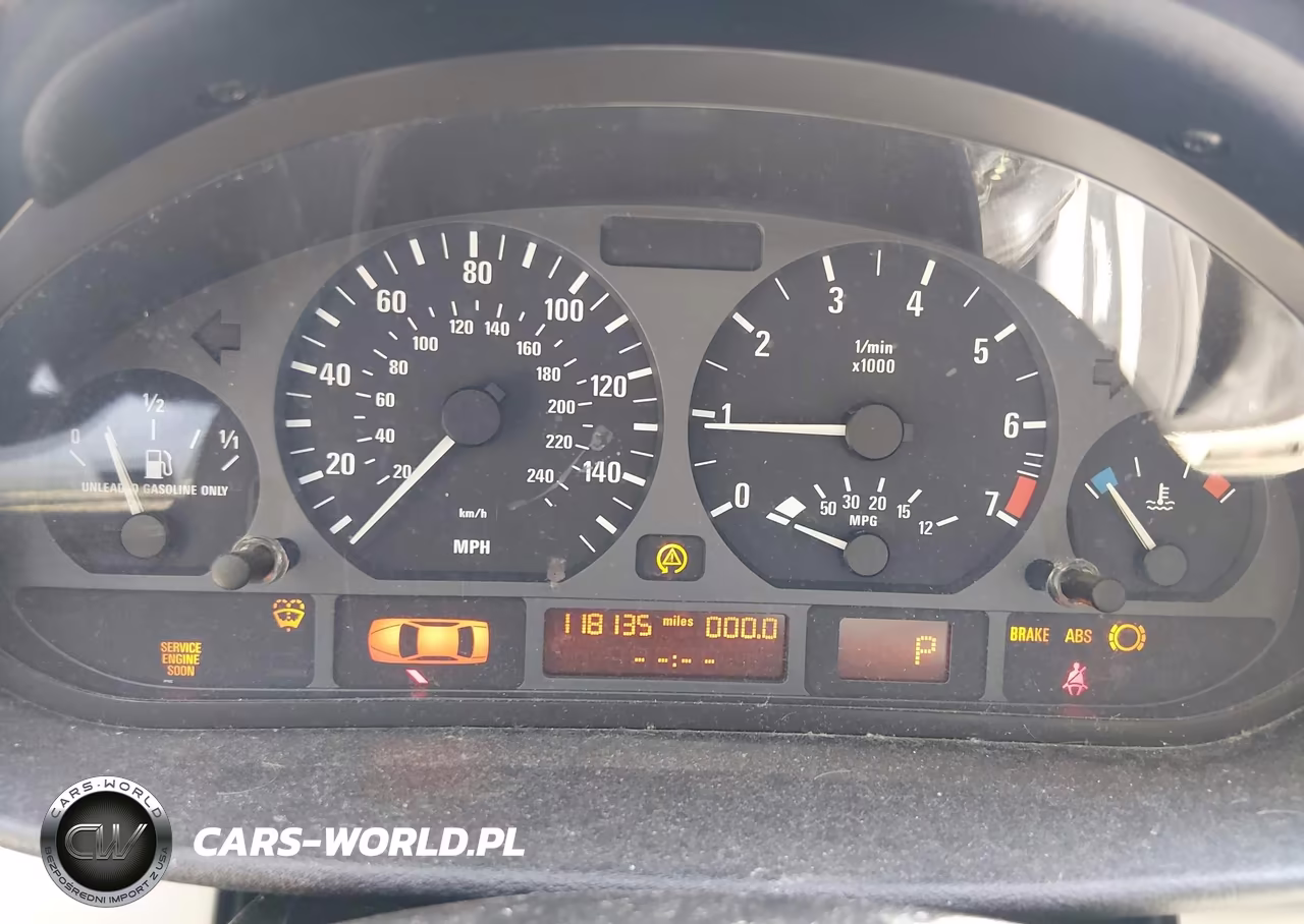 2004 BMW 325Xi VIN:WBAEU33484PR13982 - 7