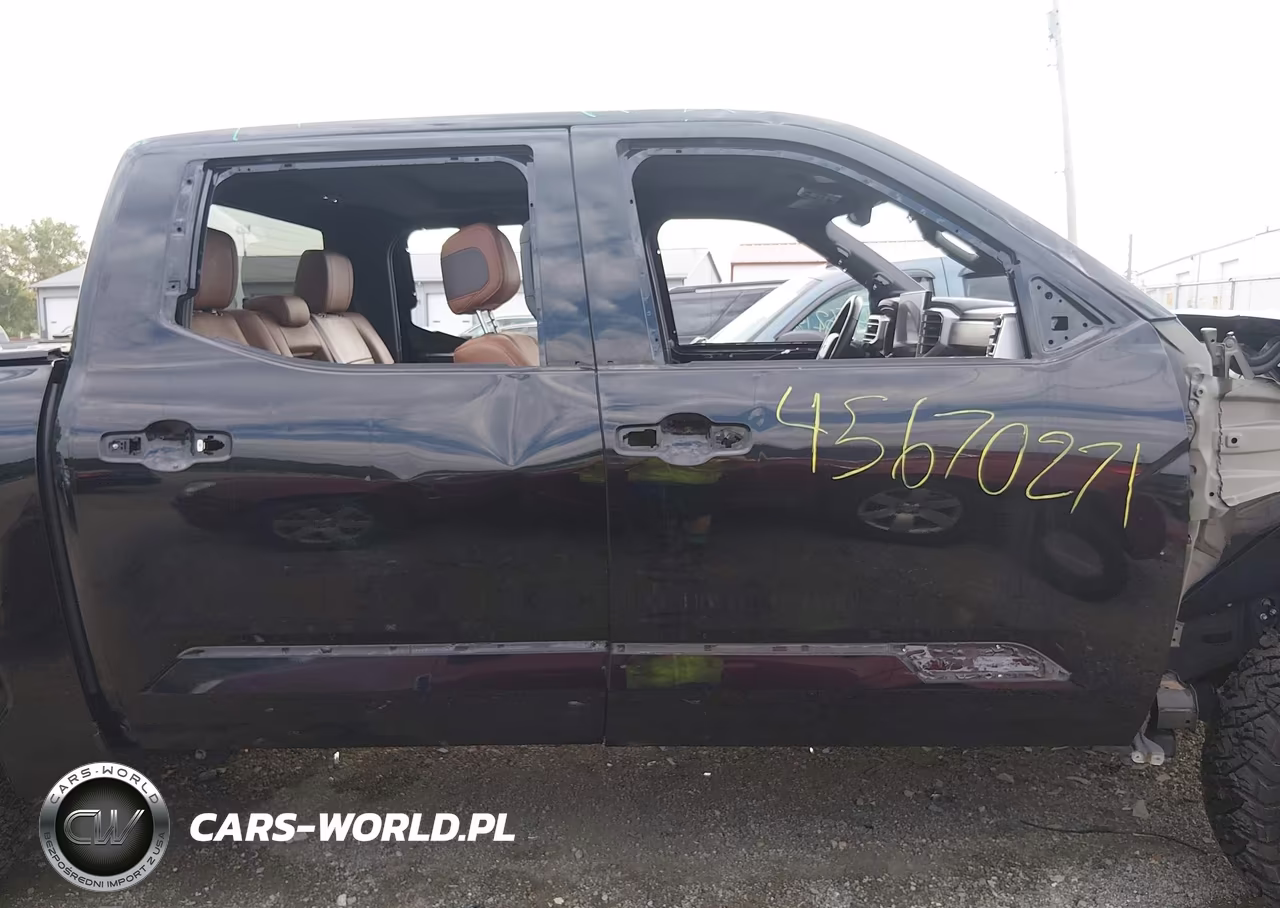 2023 Toyota Tundra 1794 Edition VIN:5TFMA5DB0PX084118 - 14