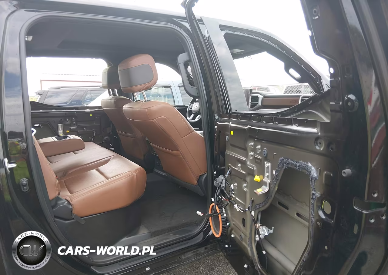 2023 Toyota Tundra 1794 Edition VIN:5TFMA5DB0PX084118 - 8