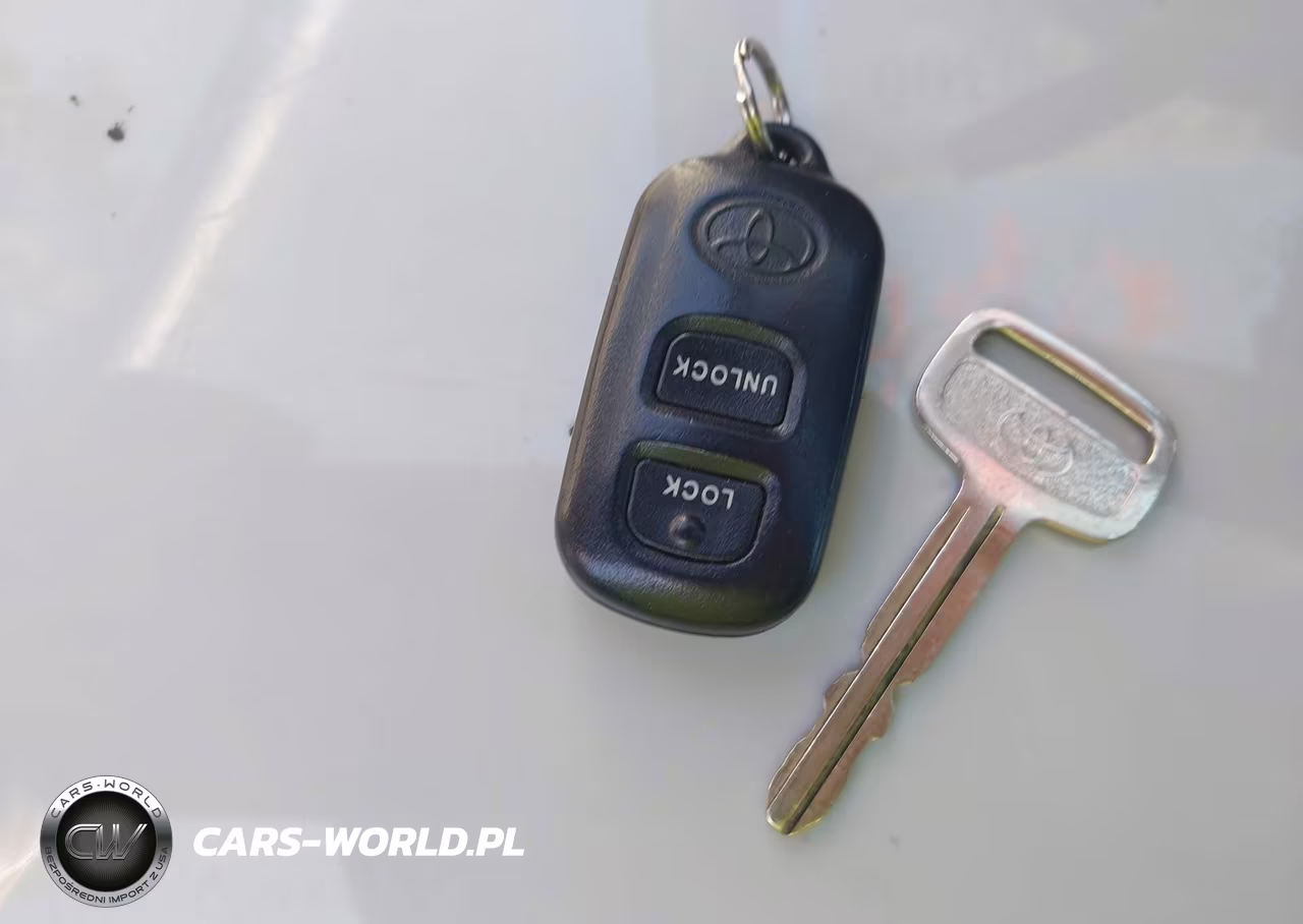 2000 Toyota Camry Le VIN:4T1BG22K1YU944548 - 11