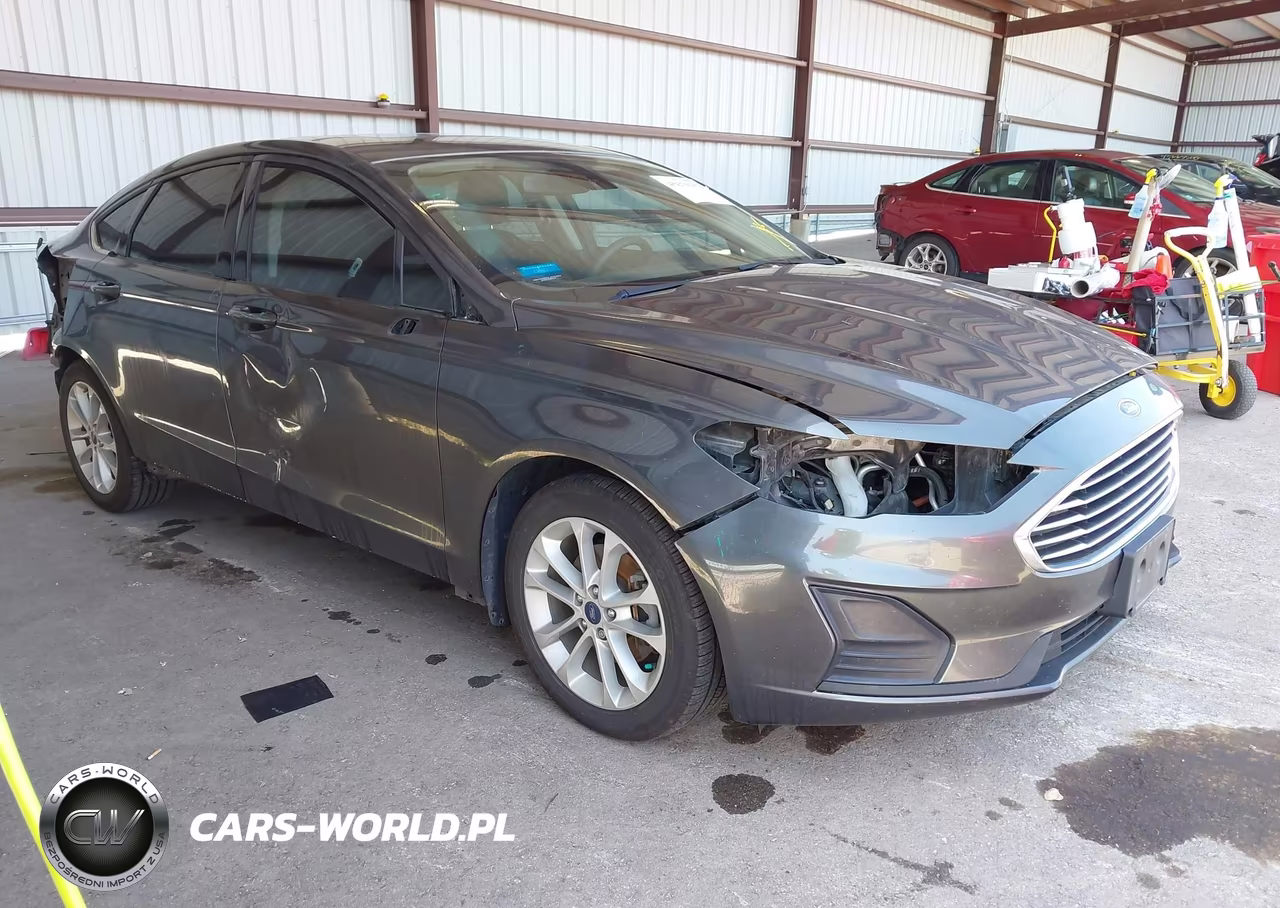 2020 Ford Fusion Hybrid Se – zdjęcie 1 z 17