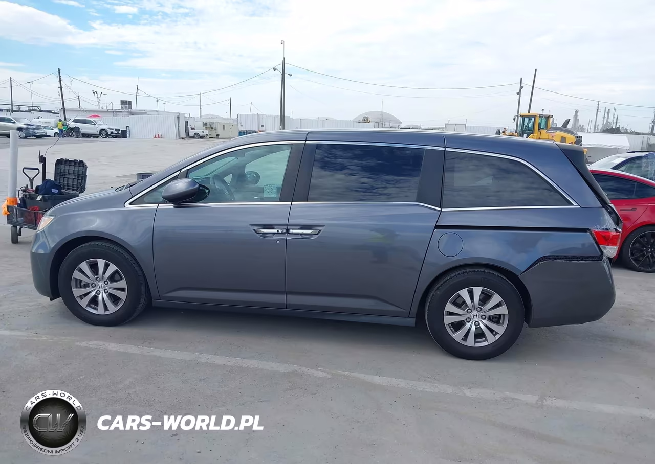 2017 Honda Odyssey Se VIN:5FNRL5H30HB014780 - 14