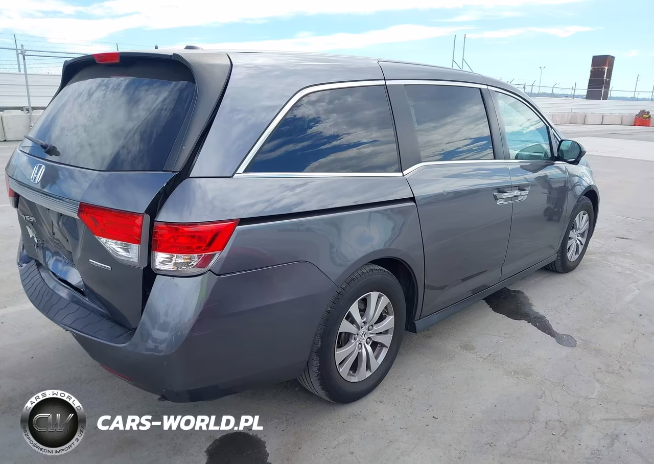 2017 Honda Odyssey Se VIN:5FNRL5H30HB014780 - 4