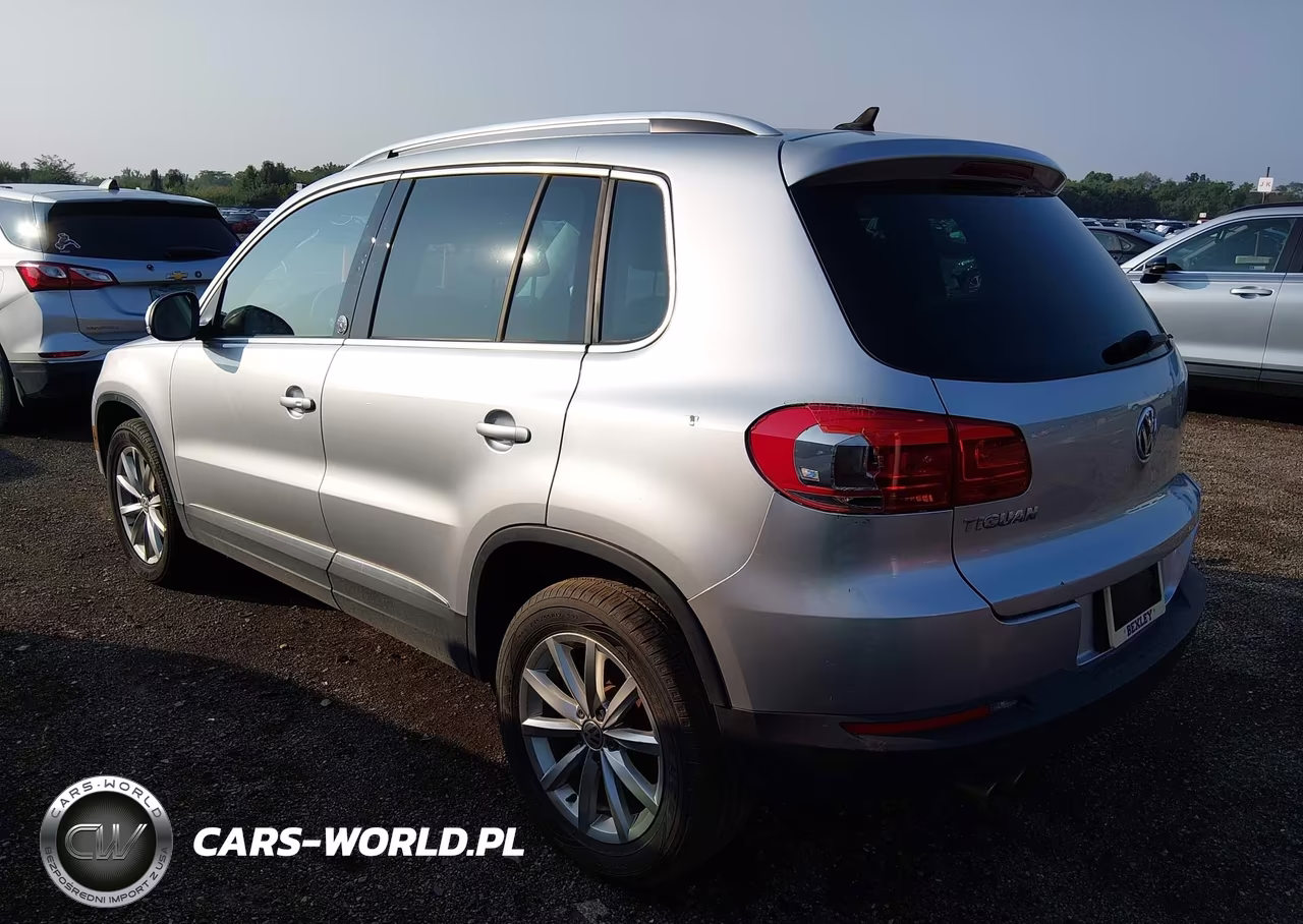 2017 Volkswagen Tiguan 2.0T Wolfsburg Edition VIN:WVGRV7AX5HW506148 - 3