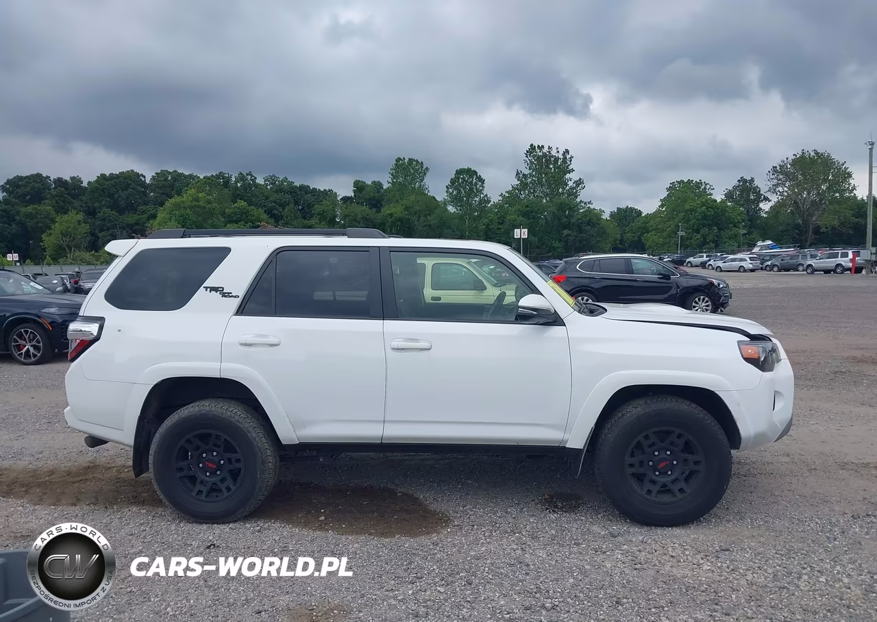 2024 Toyota 4Runner Trd Off Road Premium VIN:JTERU5JR8R6251568 - 13