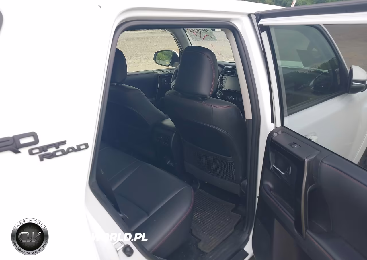 2024 Toyota 4Runner Trd Off Road Premium VIN:JTERU5JR8R6251568 - 8