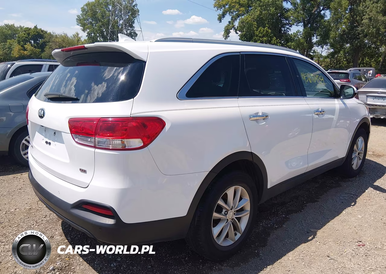 2017 Kia Sorento 2.4L Lx VIN:5XYPG4A32HG322266 - 4