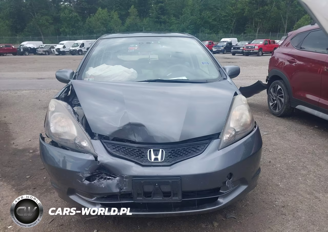 2013 Honda Fit VIN:JHMGE8H3XDC006873 - 6