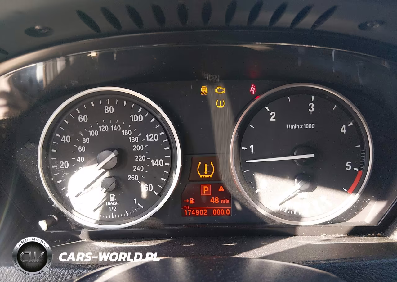 2012 BMW X5 xDrive35D VIN:5UXZW0C58CL667879 - 7