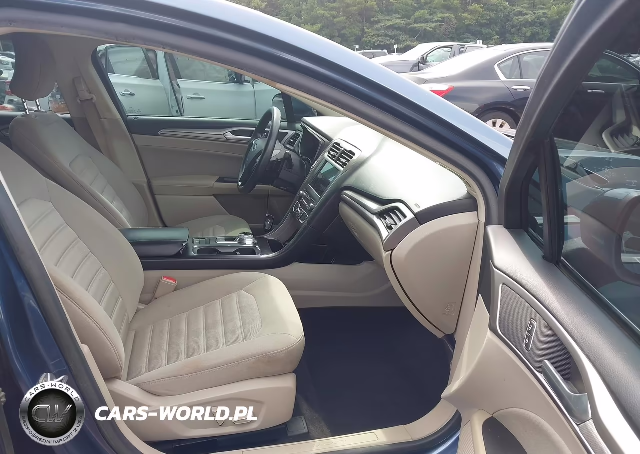 2019 Ford Fusion Se VIN:3FA6P0HD6KR111688 - 5