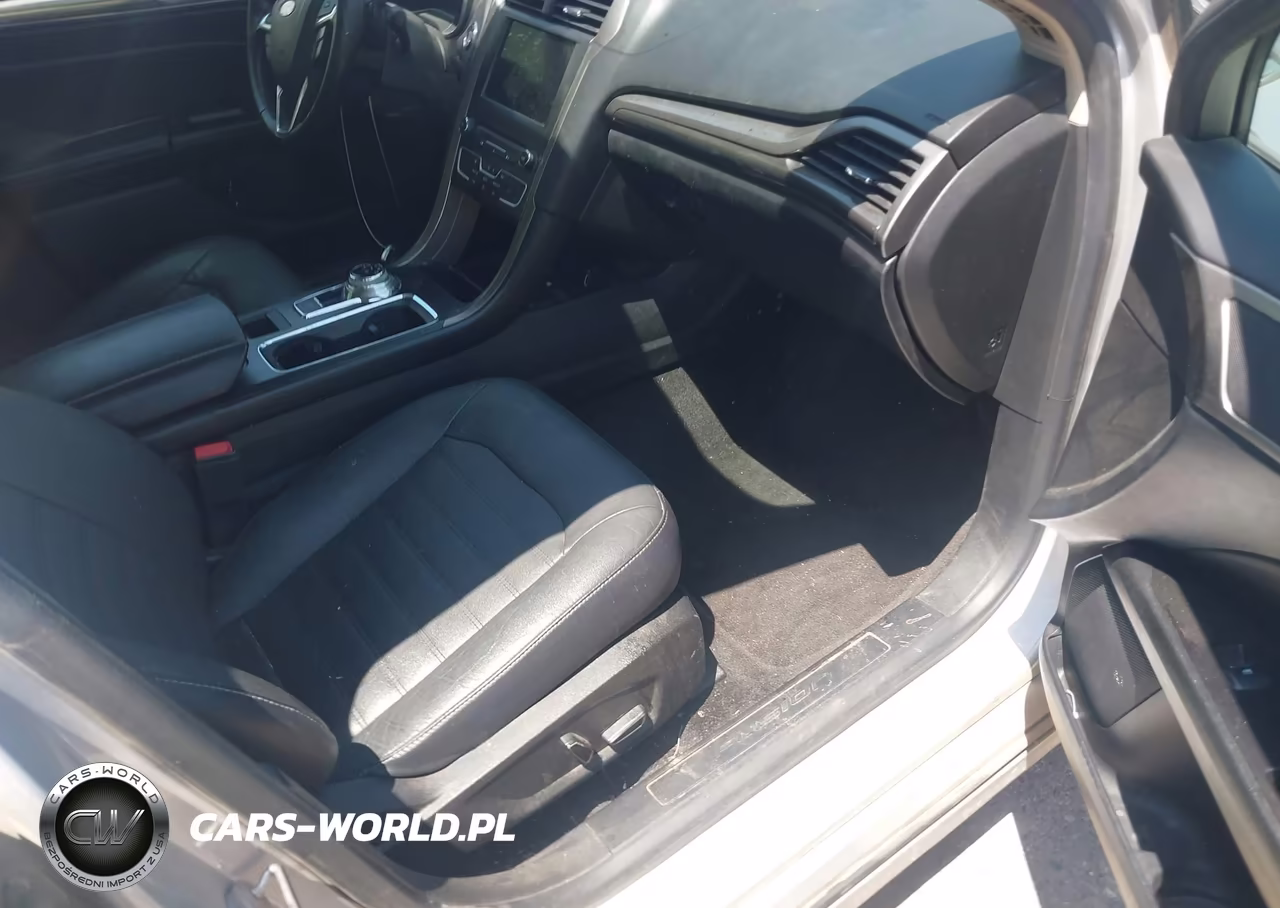 2018 Ford Fusion Se VIN:3FA6P0H93JR218305 - 5