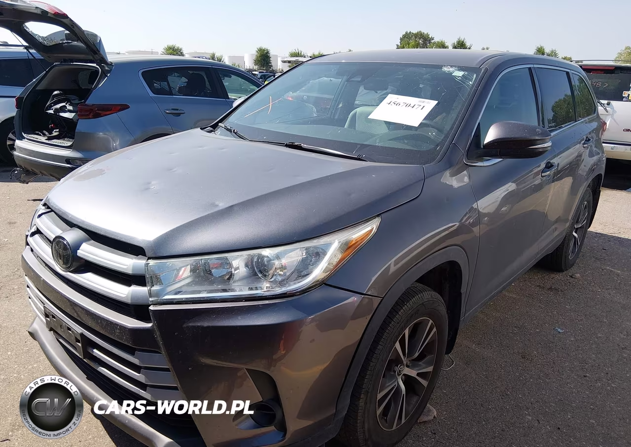 2019 Toyota Highlander Le VIN:5TDBZRFH4KS974838 - 2