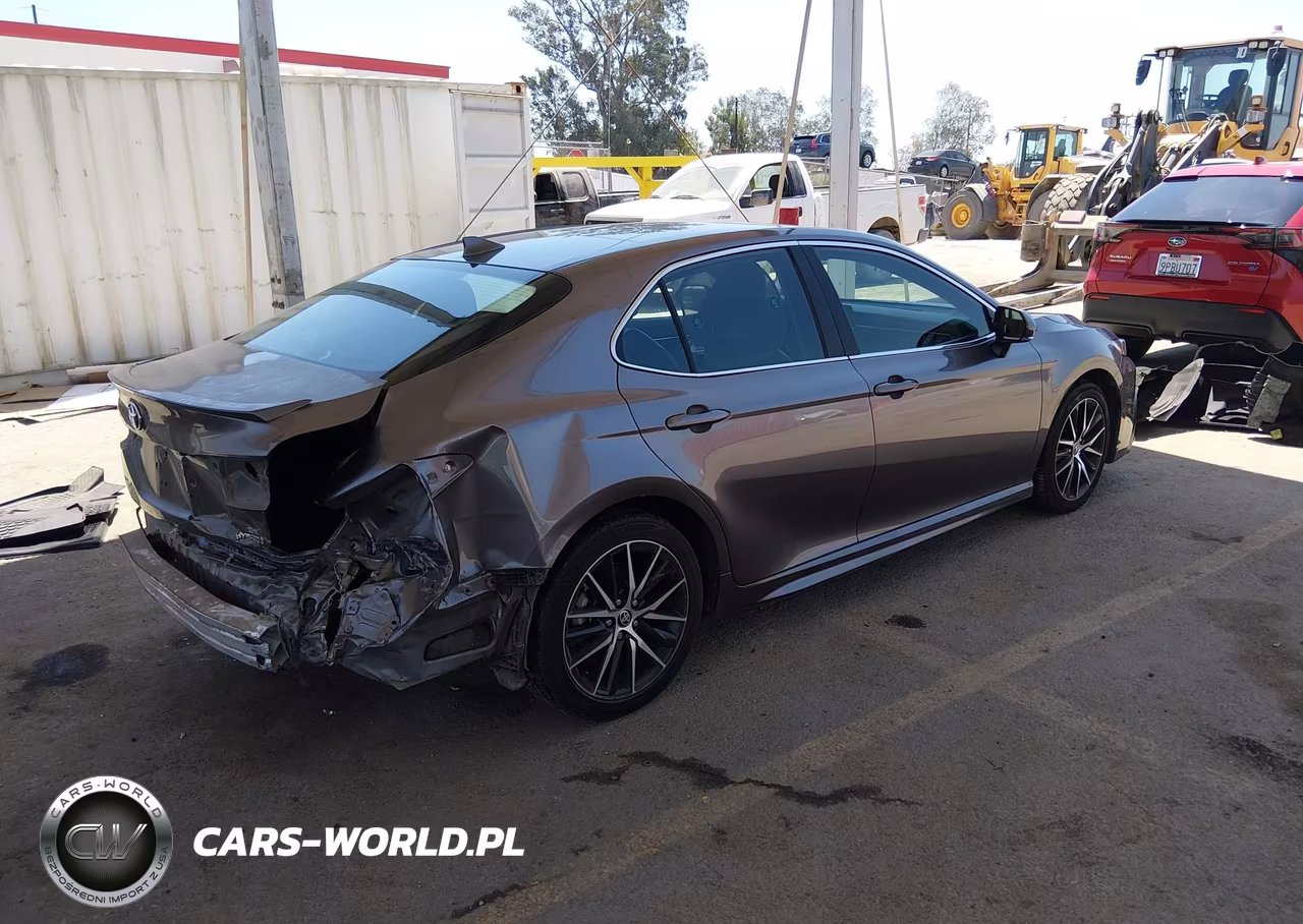 2024 Toyota Camry Hybrid Se VIN:4T1G31AKXRU070876 - 4