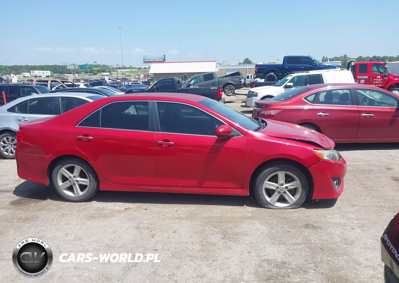 2013 Toyota Camry Se VIN:4T1BF1FK3DU675972 - 13