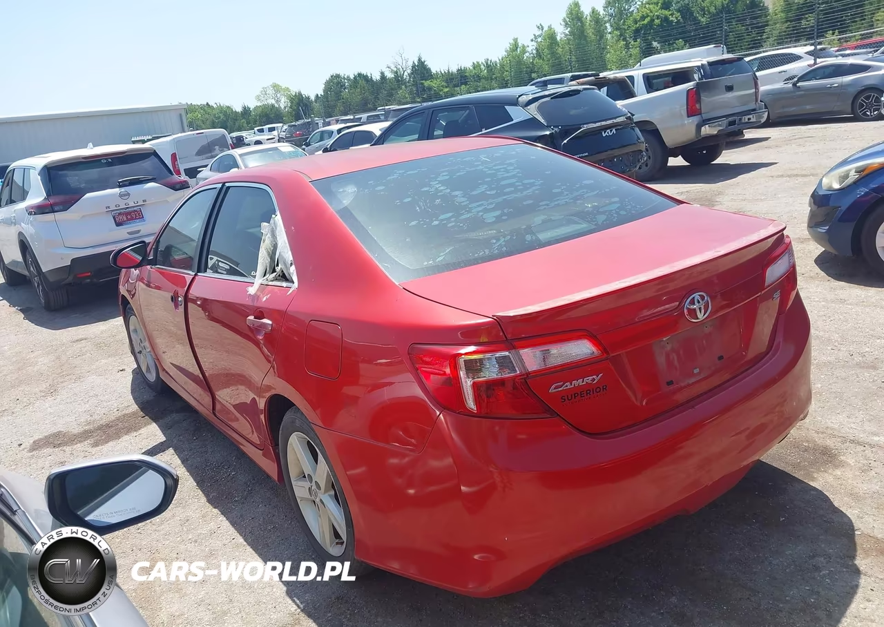 2013 Toyota Camry Se VIN:4T1BF1FK3DU675972 - 3