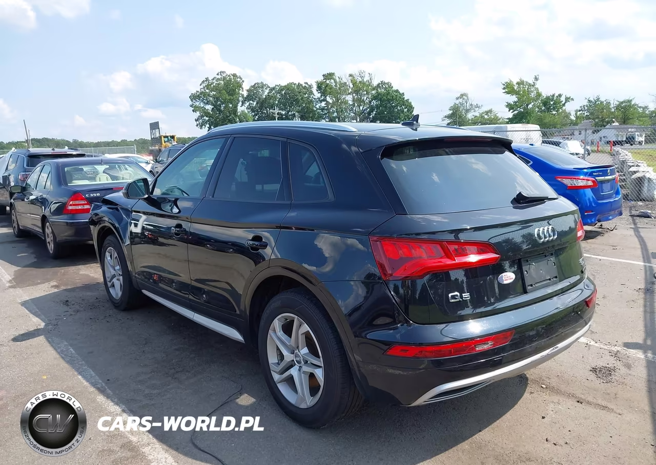 2018 Audi Q5 2.0T Premium-2.0T Tech Premium VIN:WA1ANAFY2J2108967 - 3