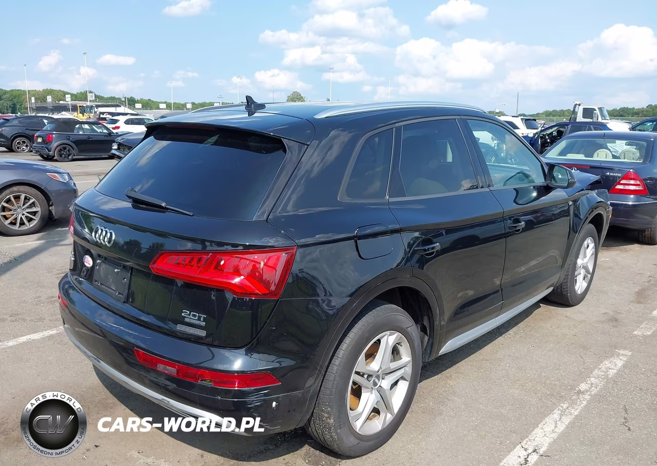 2018 Audi Q5 2.0T Premium-2.0T Tech Premium VIN:WA1ANAFY2J2108967 - 4