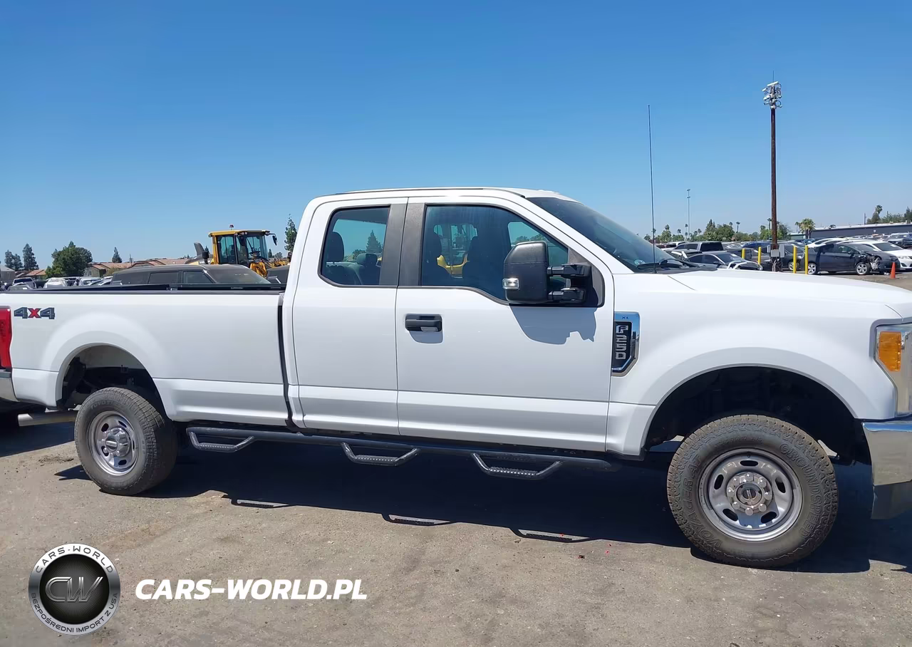 2017 Ford F-250 Xl VIN:1FT7X2B6XHEE15056 - 13