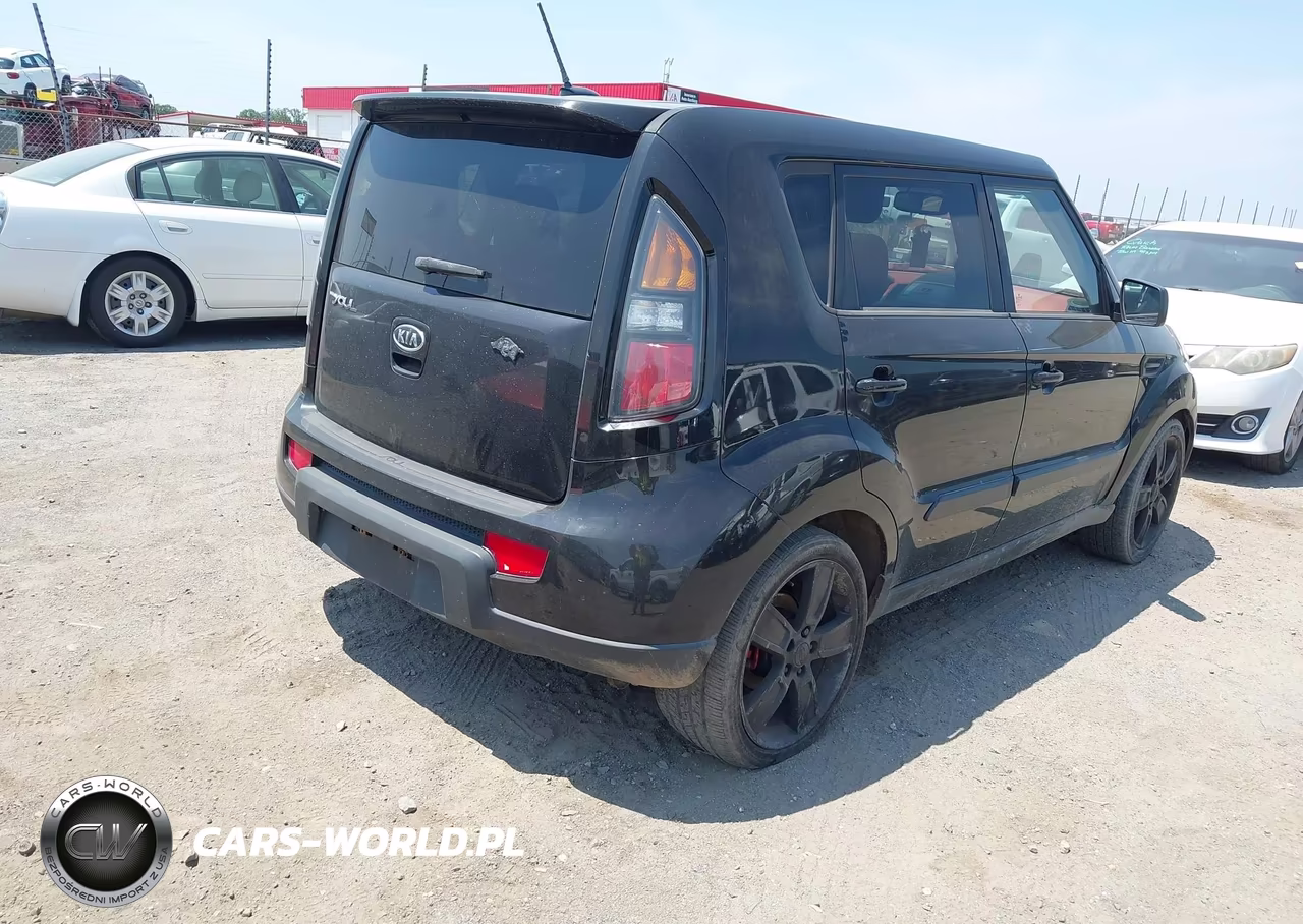 2011 Kia Soul Sport VIN:KNDJT2A20B7226279 - 4