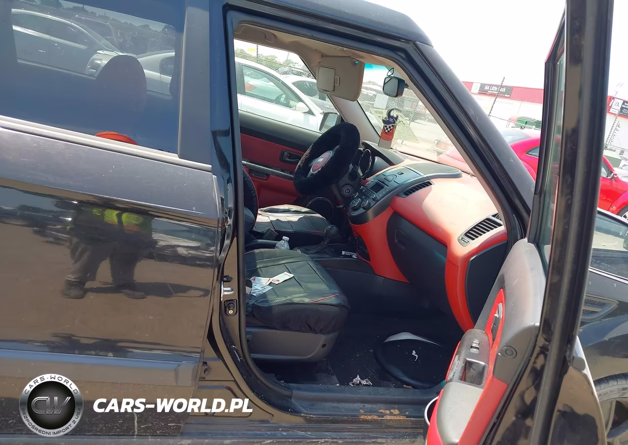 2011 Kia Soul Sport VIN:KNDJT2A20B7226279 - 5