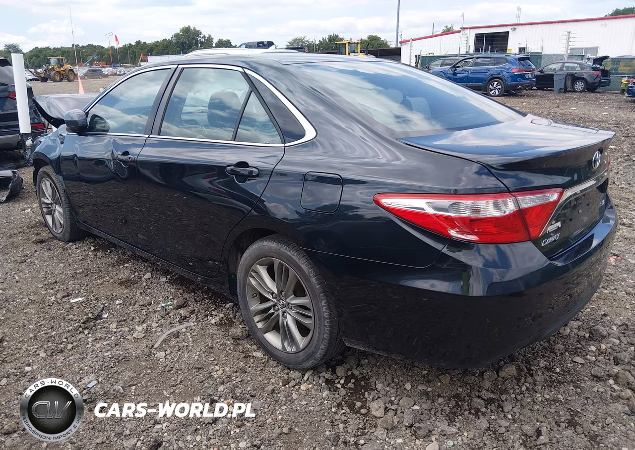 2015 Toyota Camry Se VIN:4T1BF1FK5FU097232 - 3
