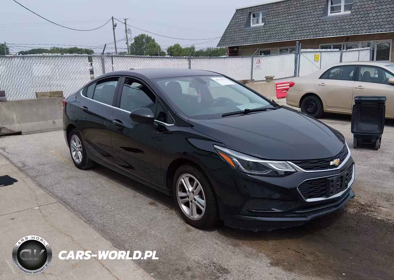 2018 Chevrolet Cruze Lt Auto – zdjęcie 1 z 16