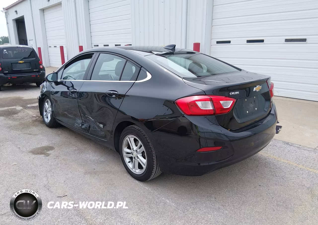 2018 Chevrolet Cruze Lt Auto VIN:1G1BE5SM6J7109507 - 3