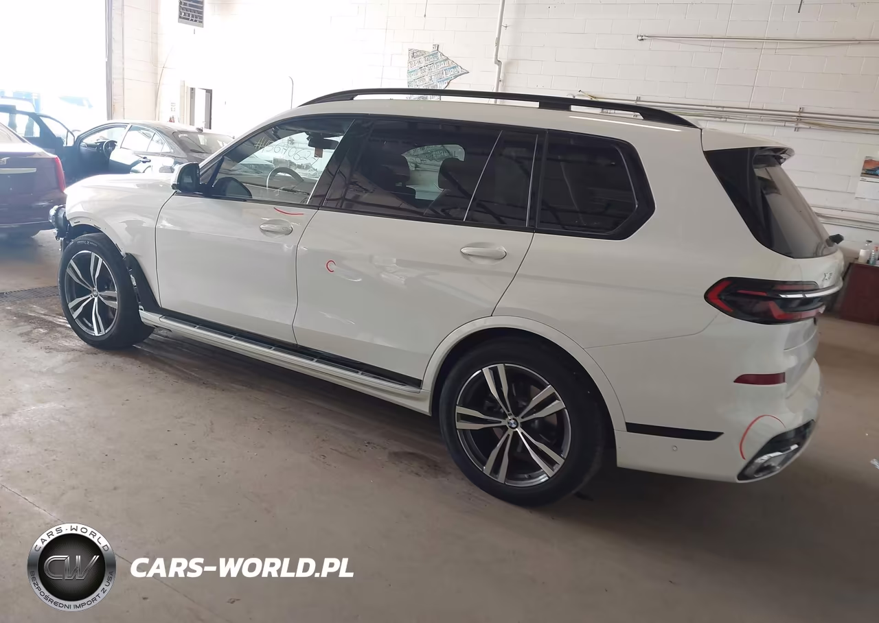 2027 BMW X7 VIN:5UX23EM06V9428938 - 3