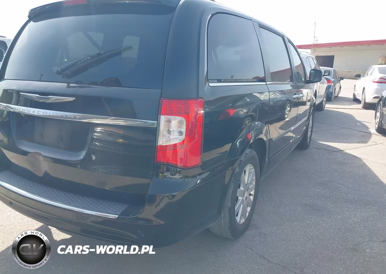 2015 Chrysler Town & Country Touring VIN:2C4RC1BG7FR699477 - 4