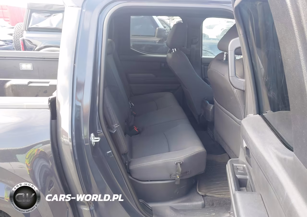 2025 Toyota Tacoma 2Wd Sr5 VIN:3TMKB5FN1SM053468 - 8