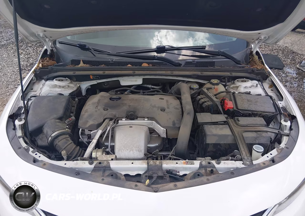 2018 Chevrolet Malibu Premier VIN:1G1ZE5SX9JF118376 - 10