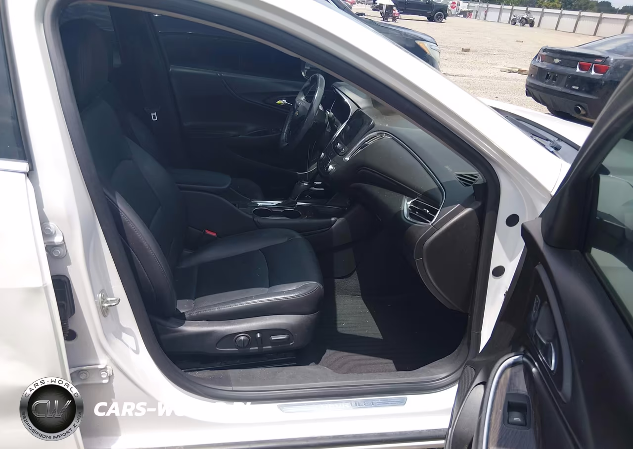 2018 Chevrolet Malibu Premier VIN:1G1ZE5SX9JF118376 - 5